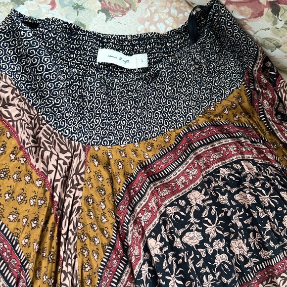 Cameo & Myth Midi High Waist Pattern Skirt - Picture 6 of 6